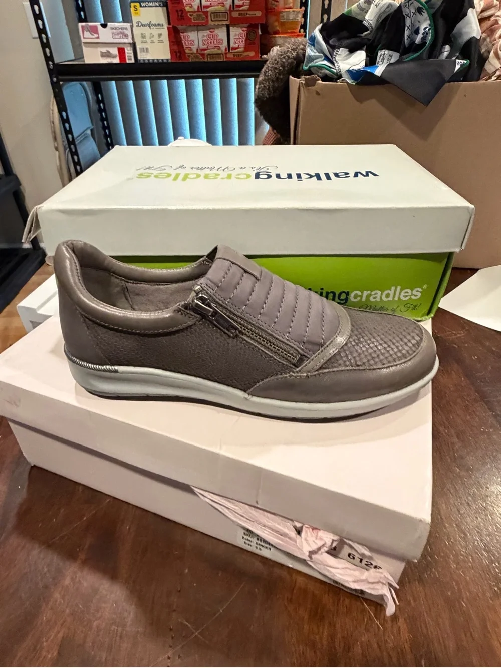 Walking Cradles Women’s Orion Walking Low  Slip On Shoe slate gray size 6.5 M